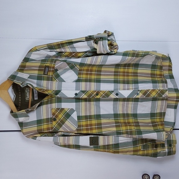 Born FLY Mens Green & White Plaid Button down Pockets Shirt Logo Sz.XL - Picture 1 of 10